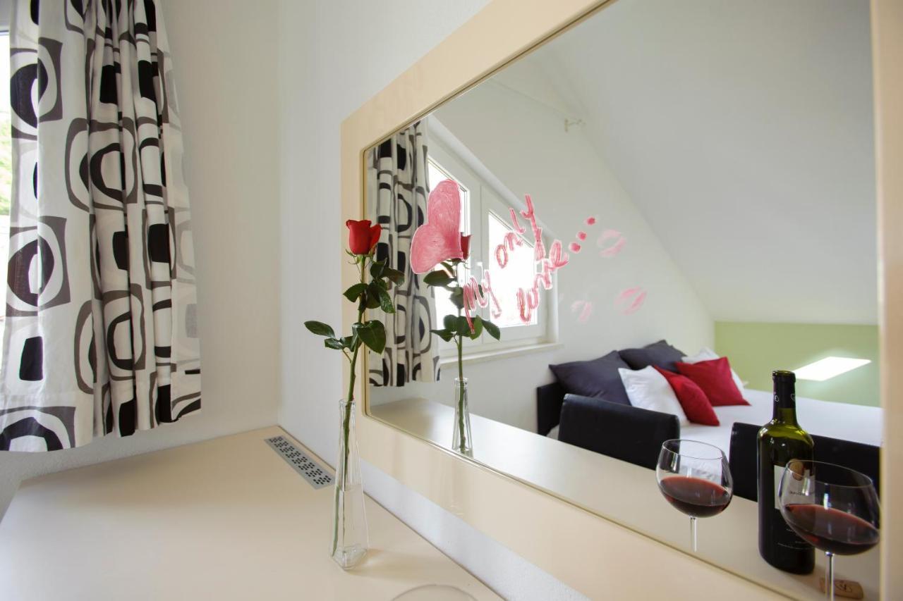 Room In Bb - Delightfull Room For 2 Promajna Eksteriør bilde
